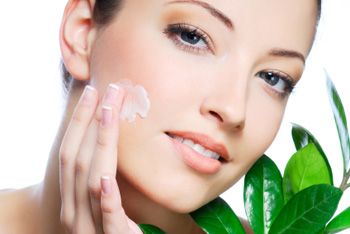 6 factori care imbatranesc aspectul pielii