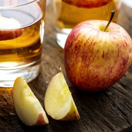 Cocktail cu cidru de mere, vanilie si votca 