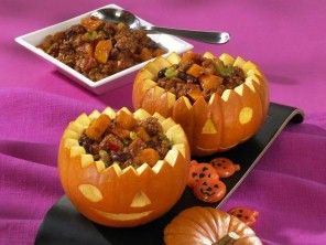 Preparate culinare pentru petrecerea de Halloween