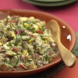 Salata de cartofi speciala cu putine calorii