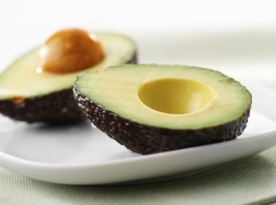 Avocado umplut cu somon