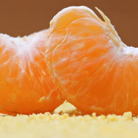 Salata de fructe cu mango, clementine si scortisoara