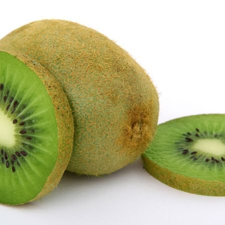 Salata de fructe cu mere, kiwi si portocale 