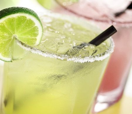 Limonada - o bautura ce face verile mai suportabile