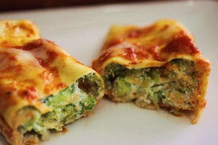 Paste lasagna cu piept de pui si broccoli