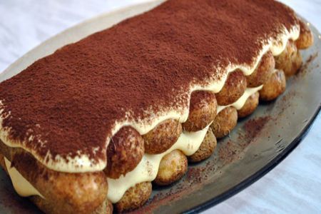 Prajituri speciale pentru sarbatori. Prajitura tiramisu cu blat de piscoturi