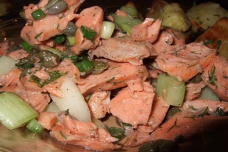 Salata cu somon afumat si ceapa verde