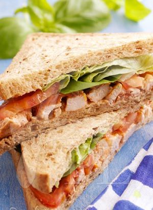 Regim vegetarian cu sandwich-uri mediteraneene