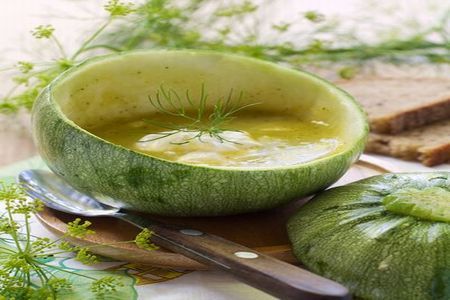 Supa crema de dovlecei cu marar