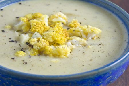Supa cremoasa de conopida cu crutoane