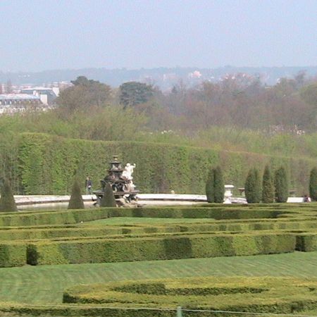 gradinile Versailles