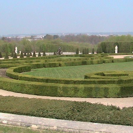 gradinile Versailles