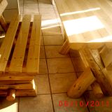 Mese si scaune din lemn