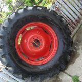 Schimb/vand roti late pentru tractor 445